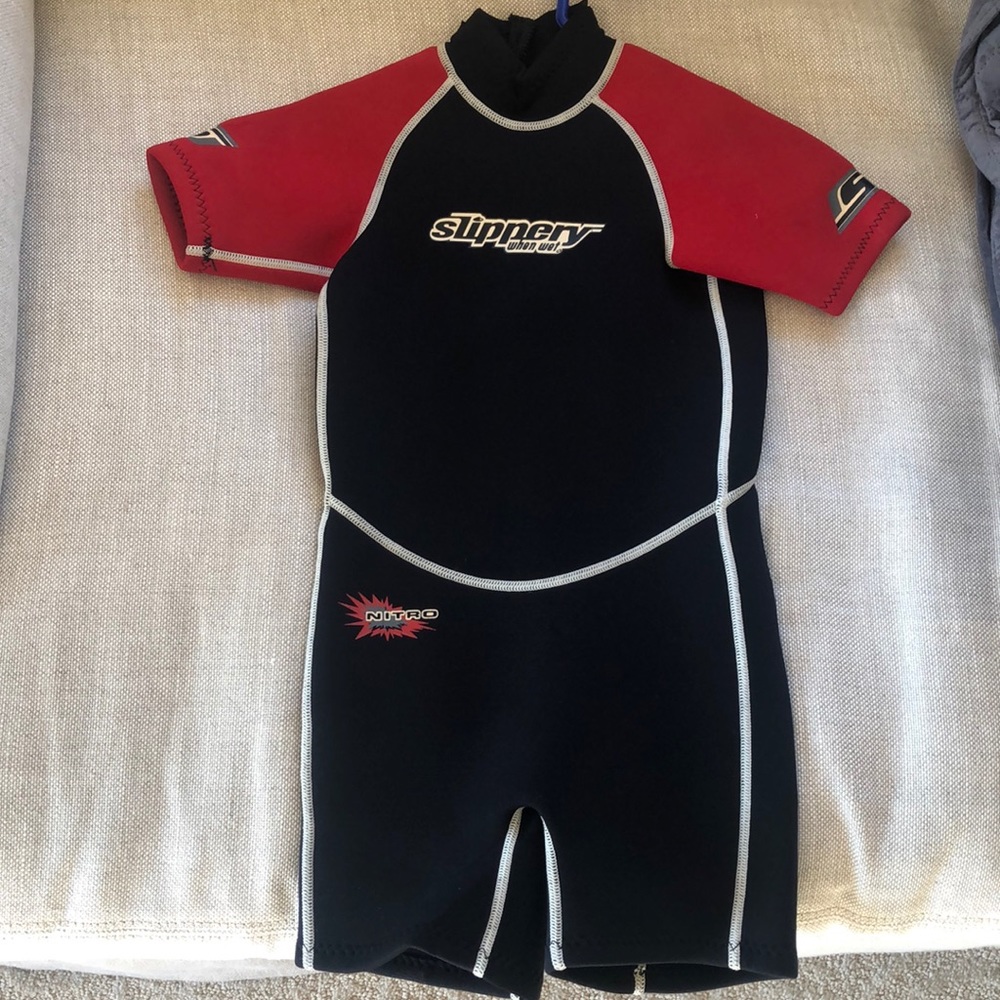 Boy’s WETSUIT- XS